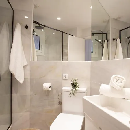 Apartamento 'vicens Gem' Private Terrace Hs Wi-fi In Gracia By Myrentalhost